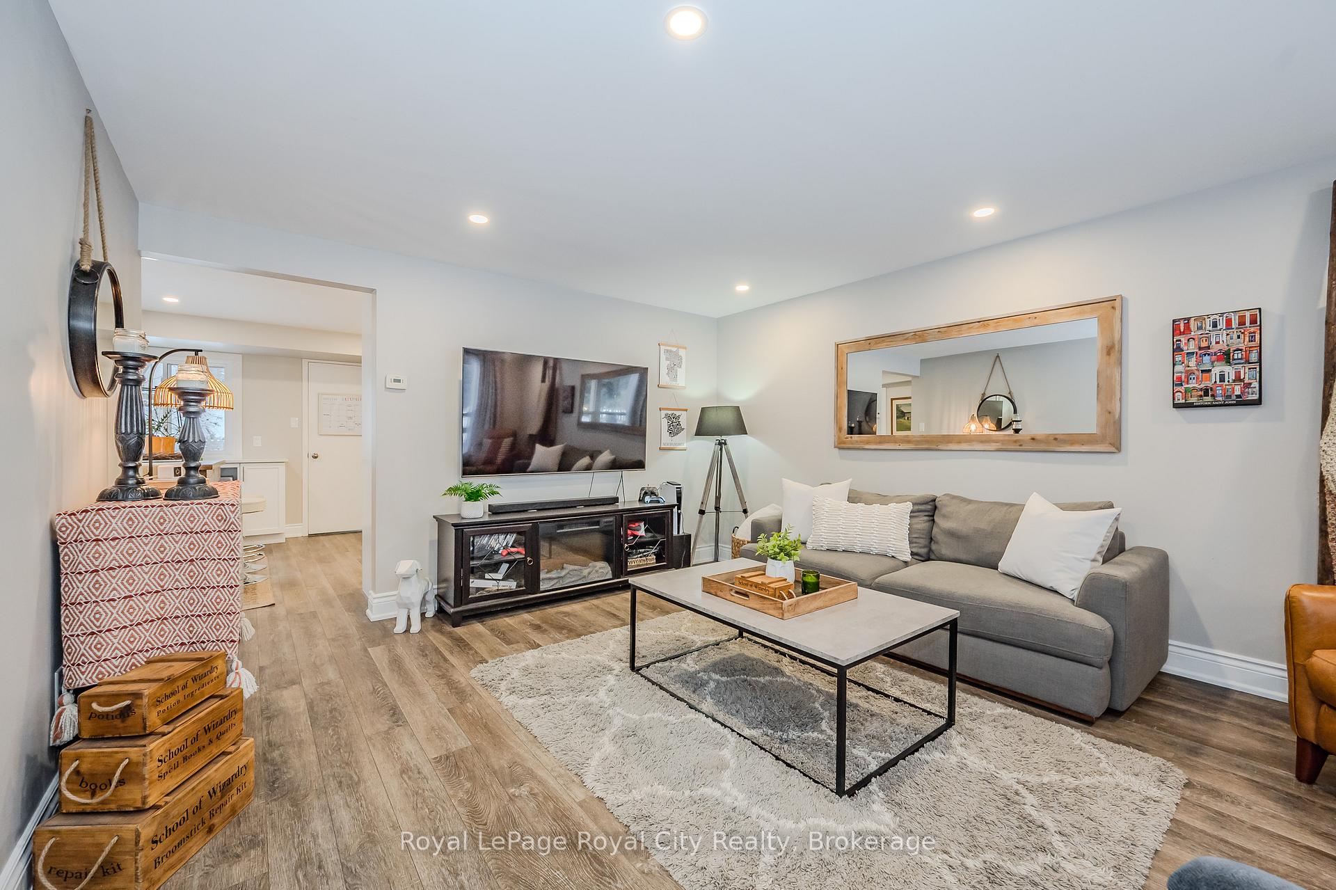 Photo 13 of 217 Bristol Street, Guelph, Junction/Onward Willow — HOMEH