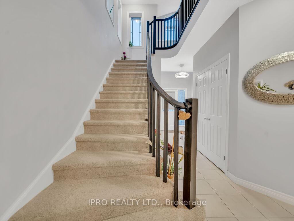 Photo 19 of 188 Ambrous Crescent, Guelph, Kortright East — HOMEH