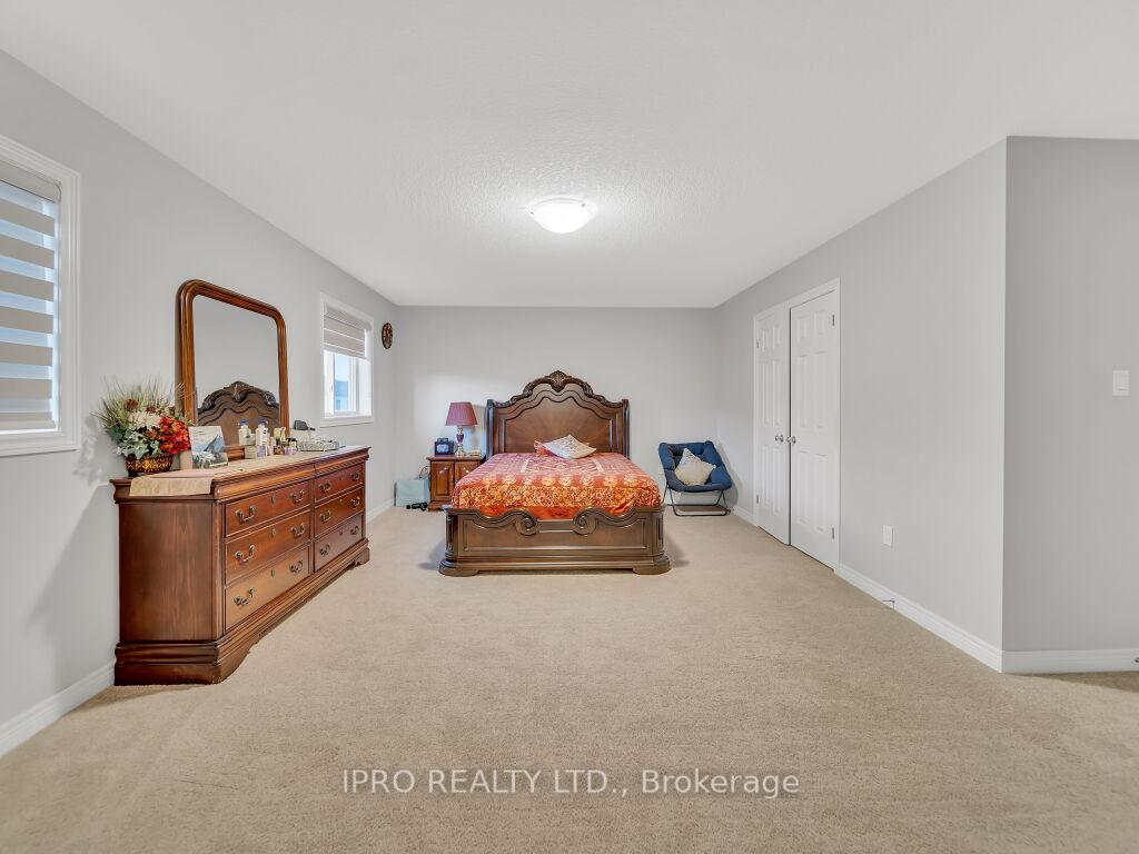 Photo 24 of 188 Ambrous Crescent, Guelph, Kortright East — HOMEH