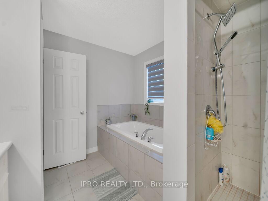 Photo 26 of 188 Ambrous Crescent, Guelph, Kortright East — HOMEH