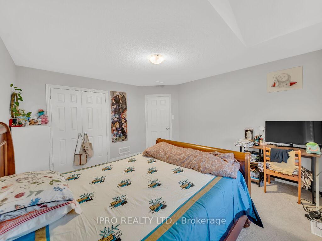 Photo 30 of 188 Ambrous Crescent, Guelph, Kortright East — HOMEH
