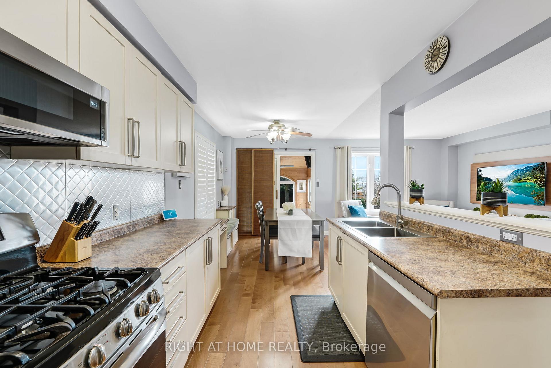 Photo 13 of 2 Daley Avenue, Clarington, Bowmanville — HOMEH