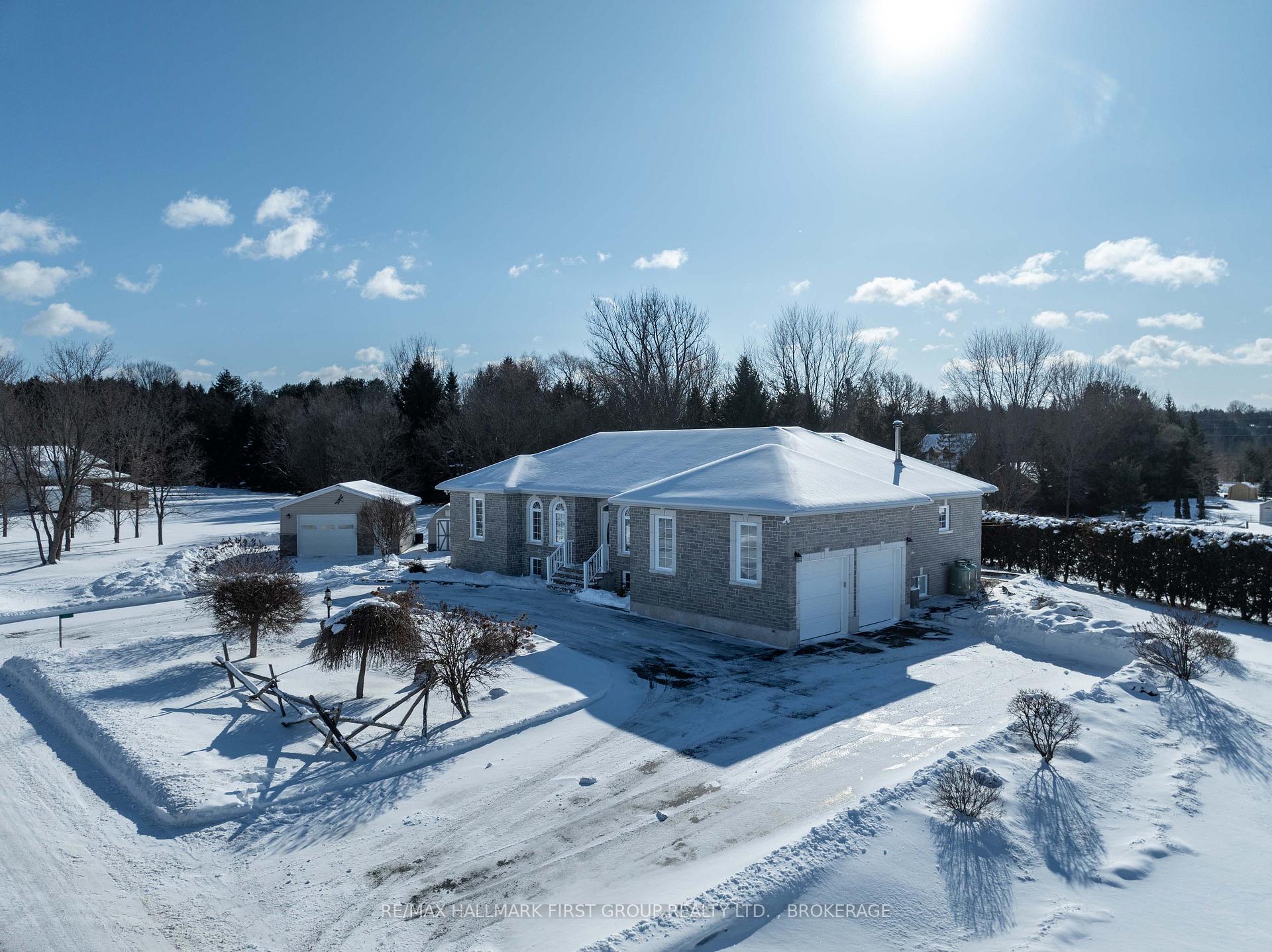 Photo 1 of 4479 Ashwood Drive, Frontenac, Frontenac South — HOMEH