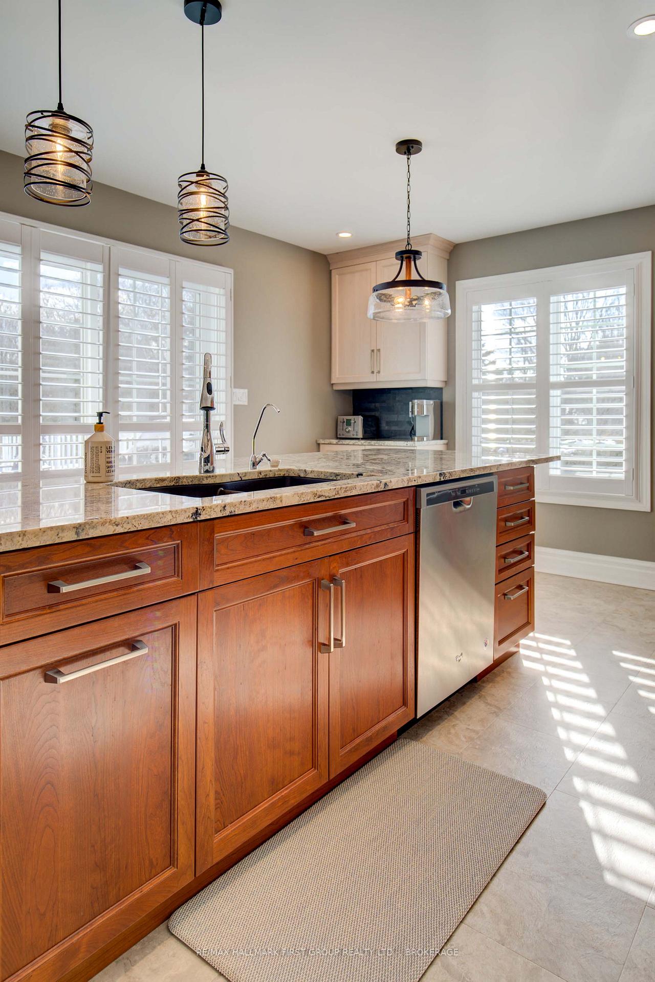 Photo 19 of 4479 Ashwood Drive, Frontenac, Frontenac South — HOMEH