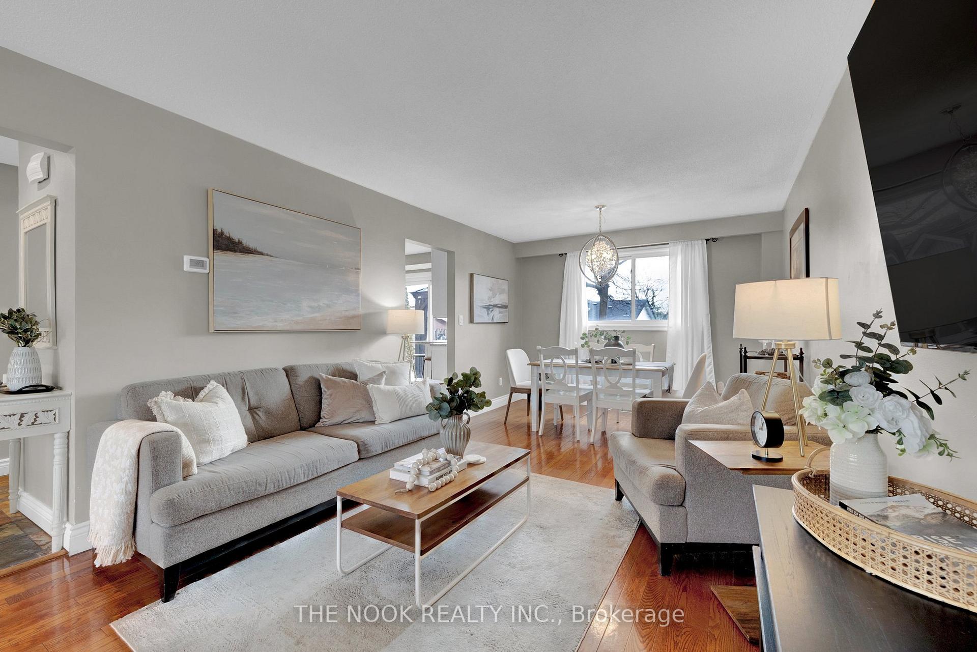 Photo 7 of 15 Holgate Crescent, Clarington, Bowmanville — HOMEH
