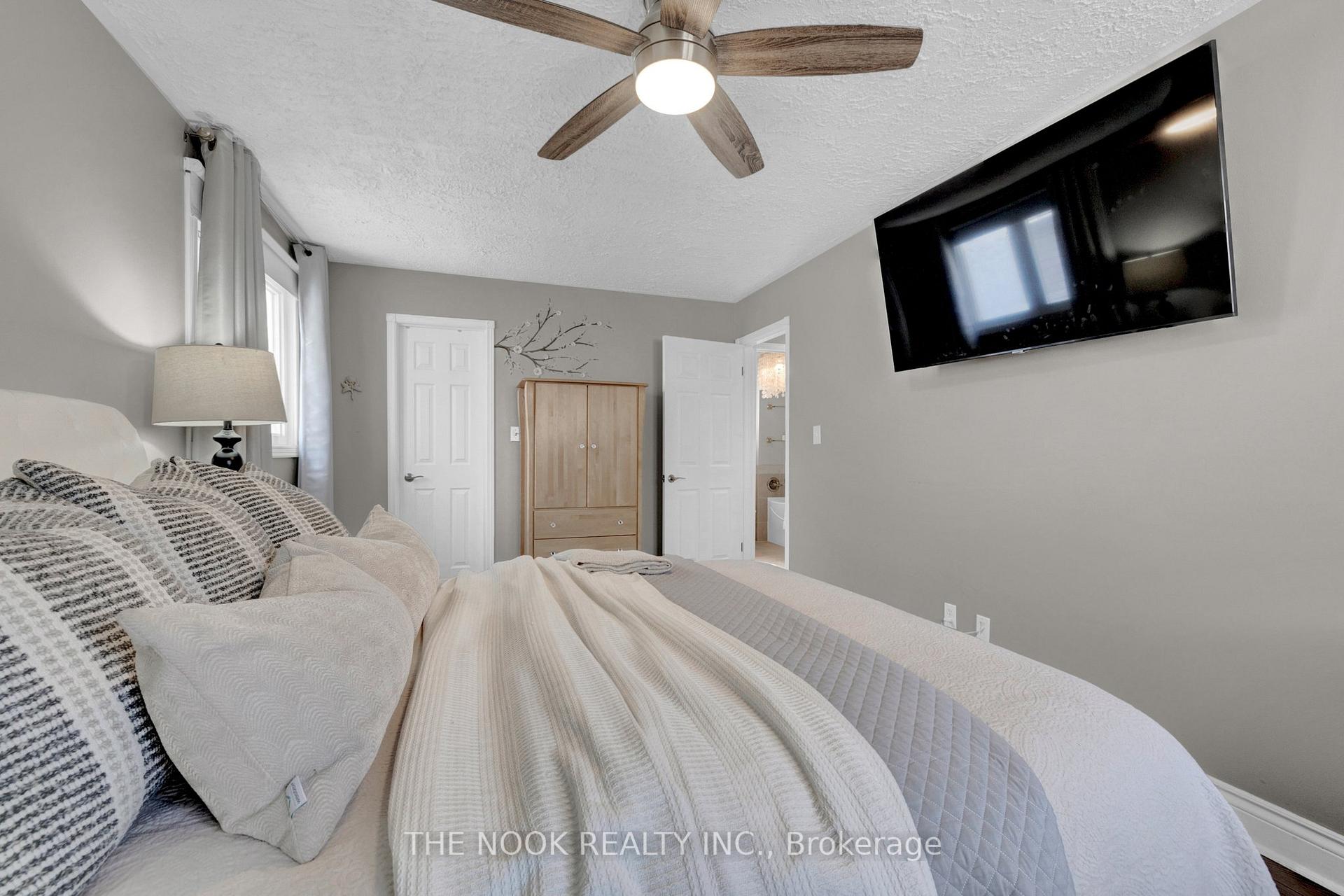 Photo 20 of 15 Holgate Crescent, Clarington, Bowmanville — HOMEH
