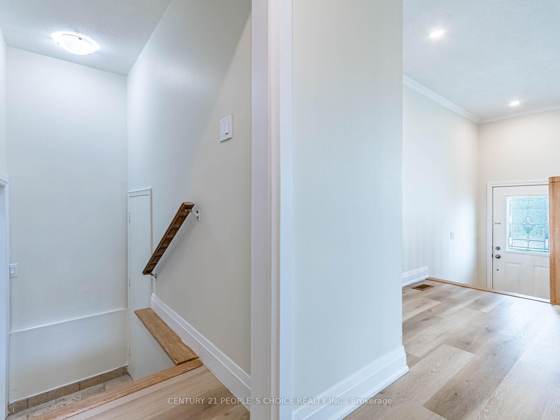 Photo 12 of 237 Highridge Avenue, Hamilton, Riverdale — HOMEH
