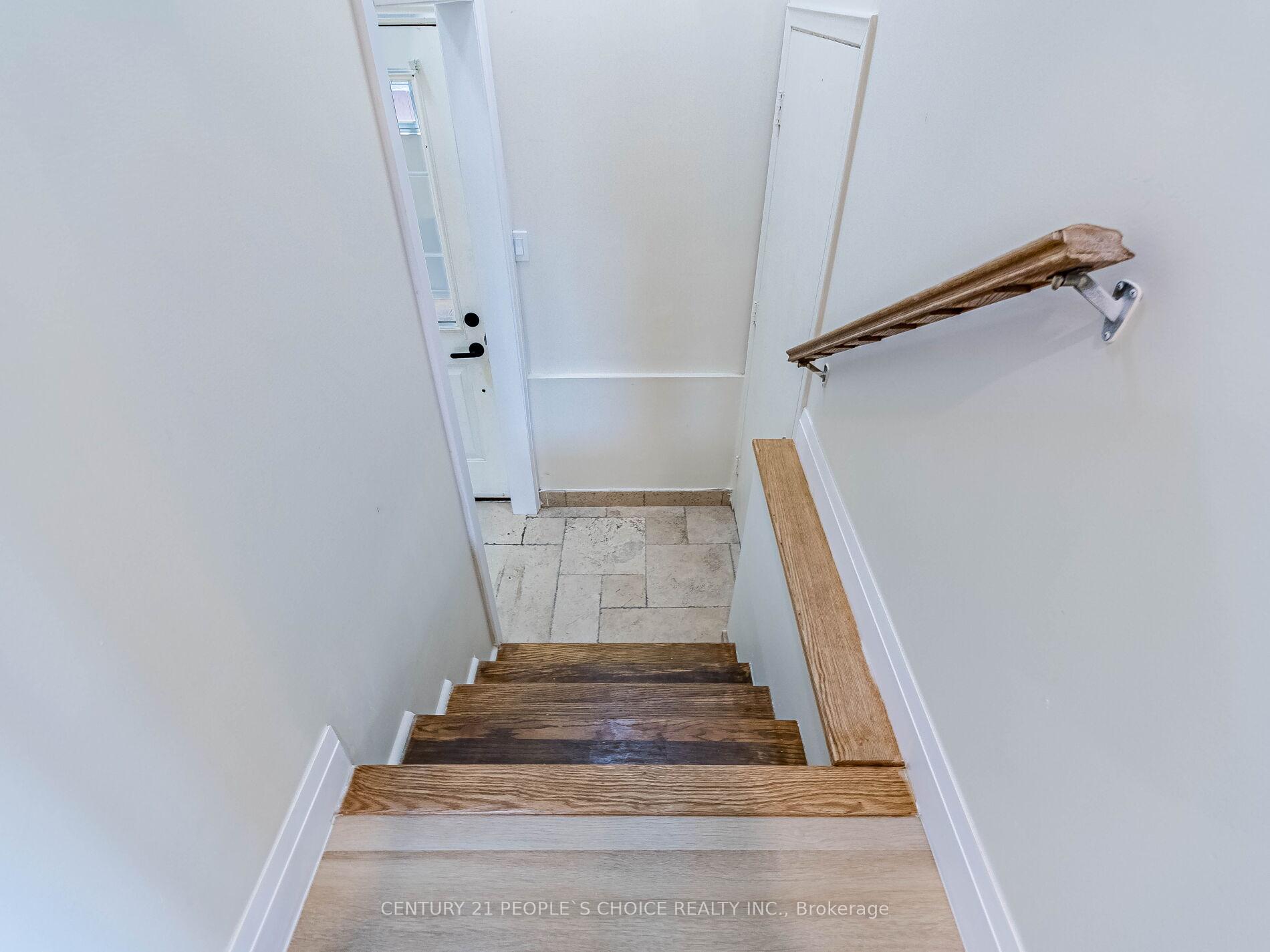 Photo 19 of 237 Highridge Avenue, Hamilton, Riverdale — HOMEH