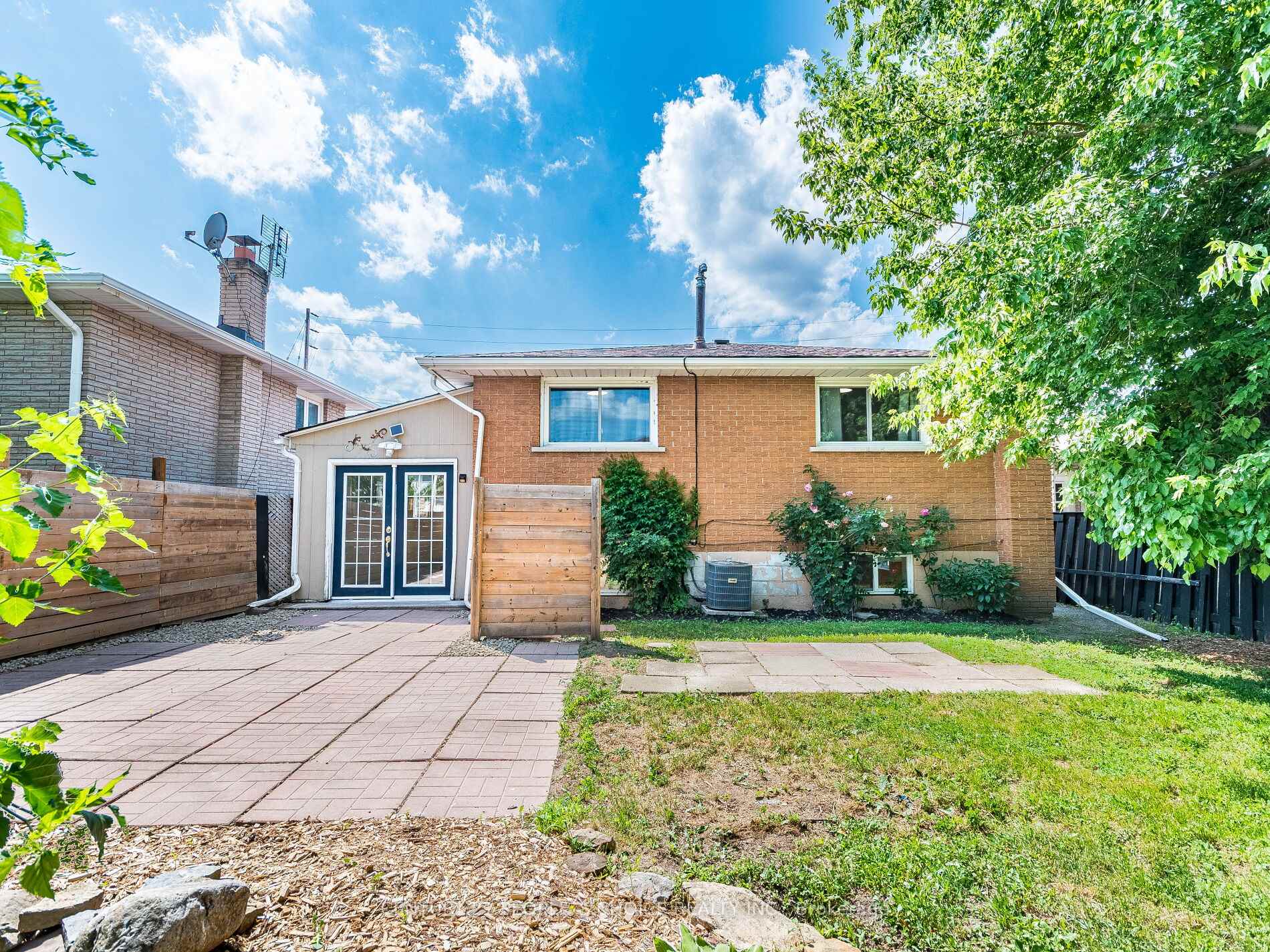 Photo 39 of 237 Highridge Avenue, Hamilton, Riverdale — HOMEH