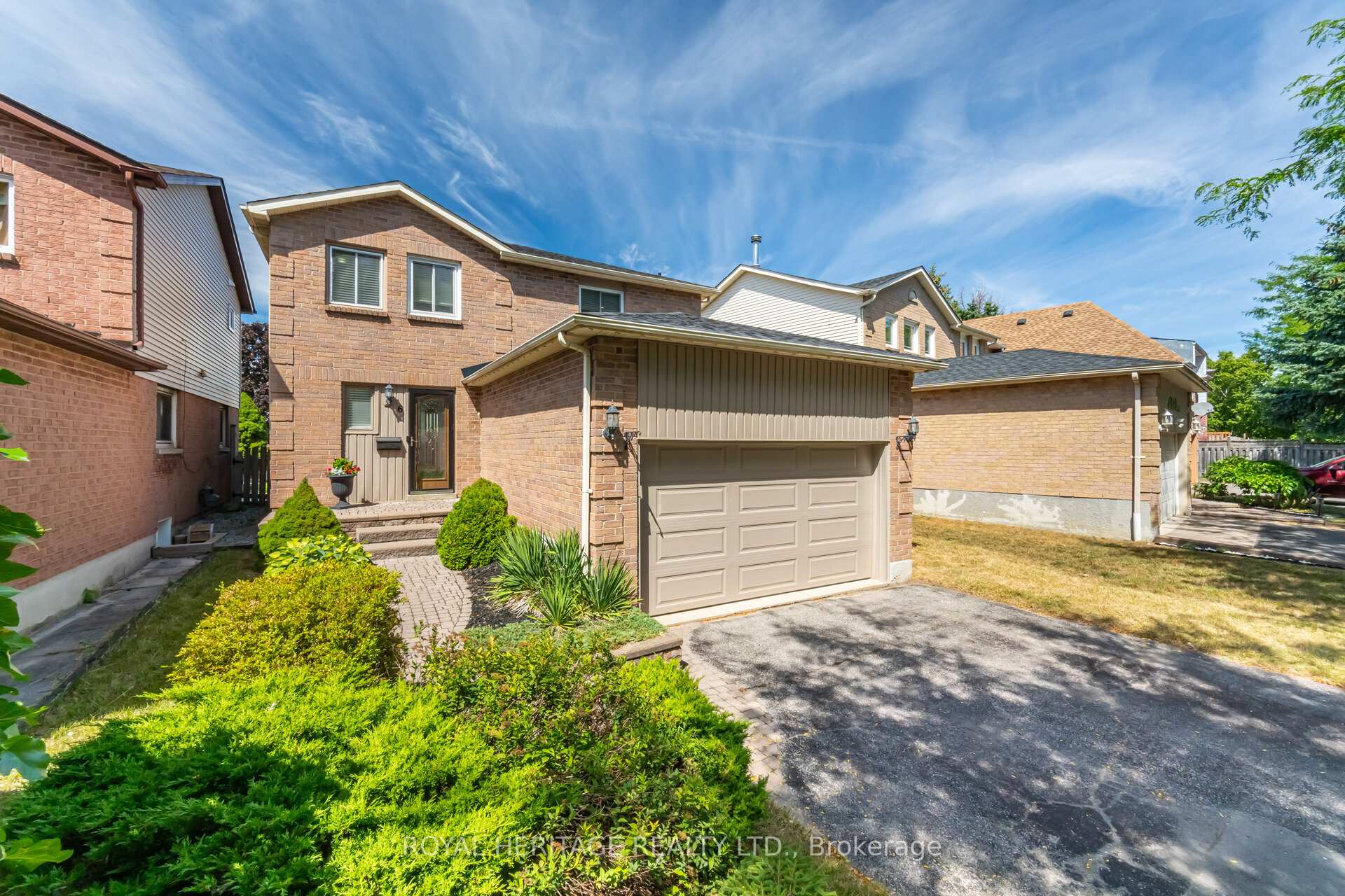 Photo 7 of 6 Field Crescent, Ajax, Central East — HOMEH