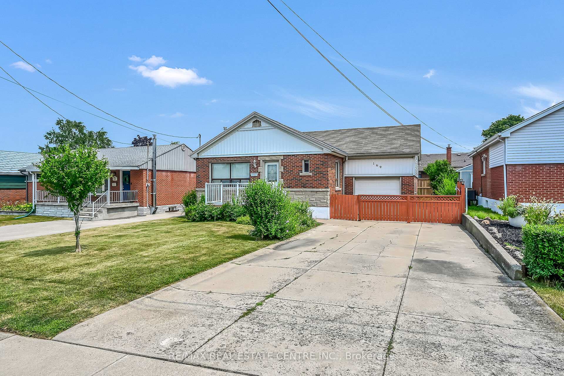 Photo 1 of 169 Pottruff Road S, Hamilton, Greenford — HOMEH