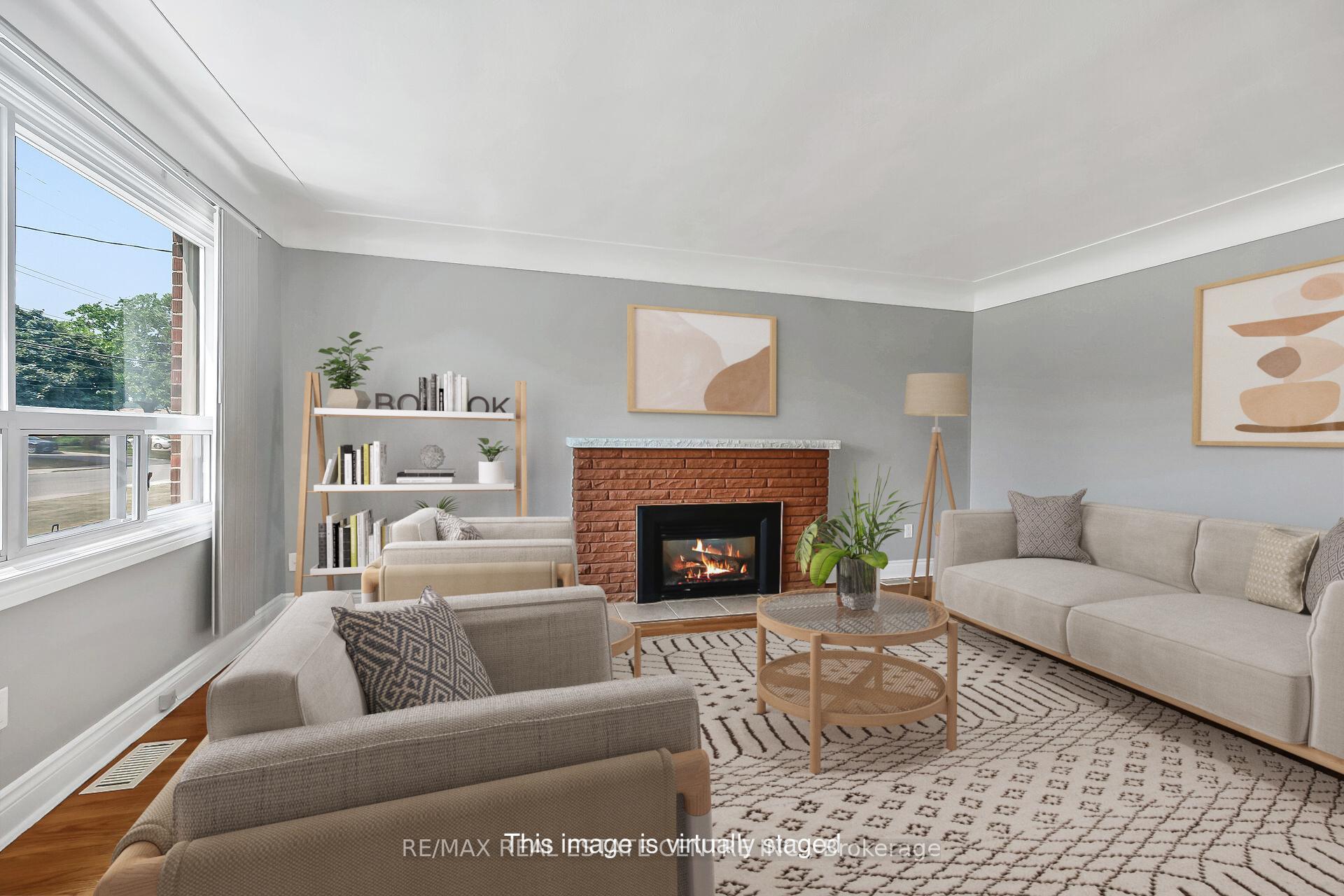 Photo 2 of 169 Pottruff Road S, Hamilton, Greenford — HOMEH