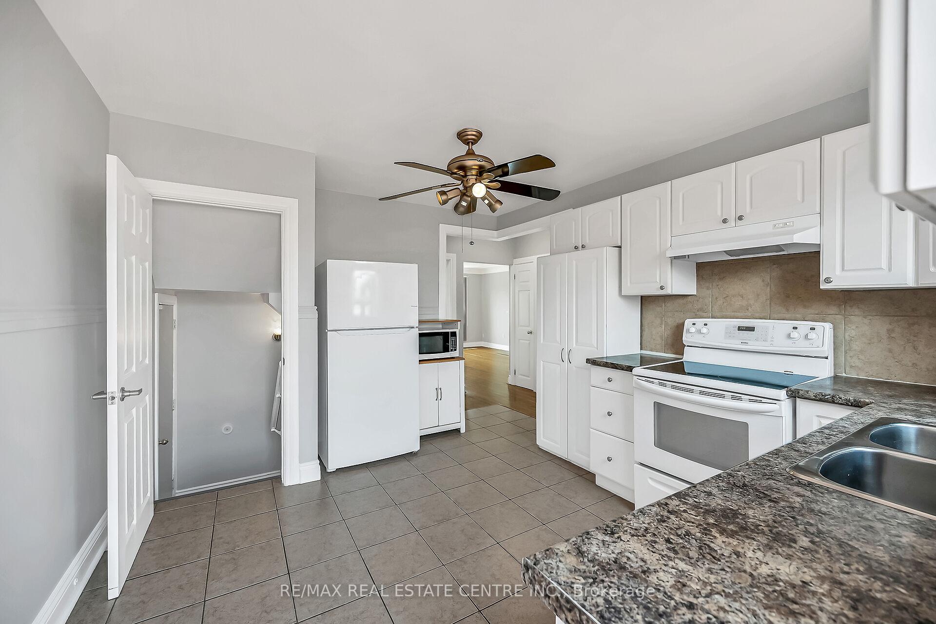 Photo 4 of 169 Pottruff Road S, Hamilton, Greenford — HOMEH