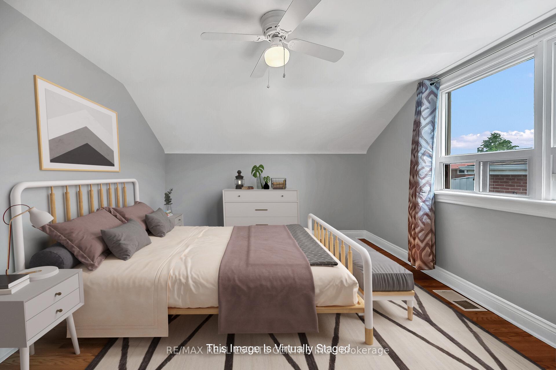 Photo 12 of 169 Pottruff Road S, Hamilton, Greenford — HOMEH