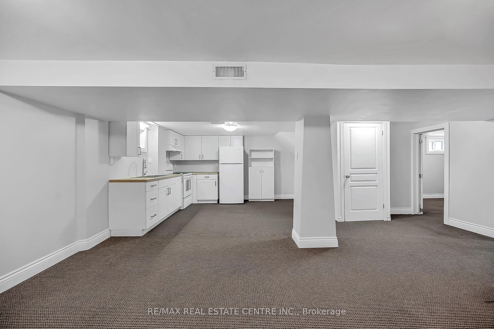 Photo 15 of 169 Pottruff Road S, Hamilton, Greenford — HOMEH