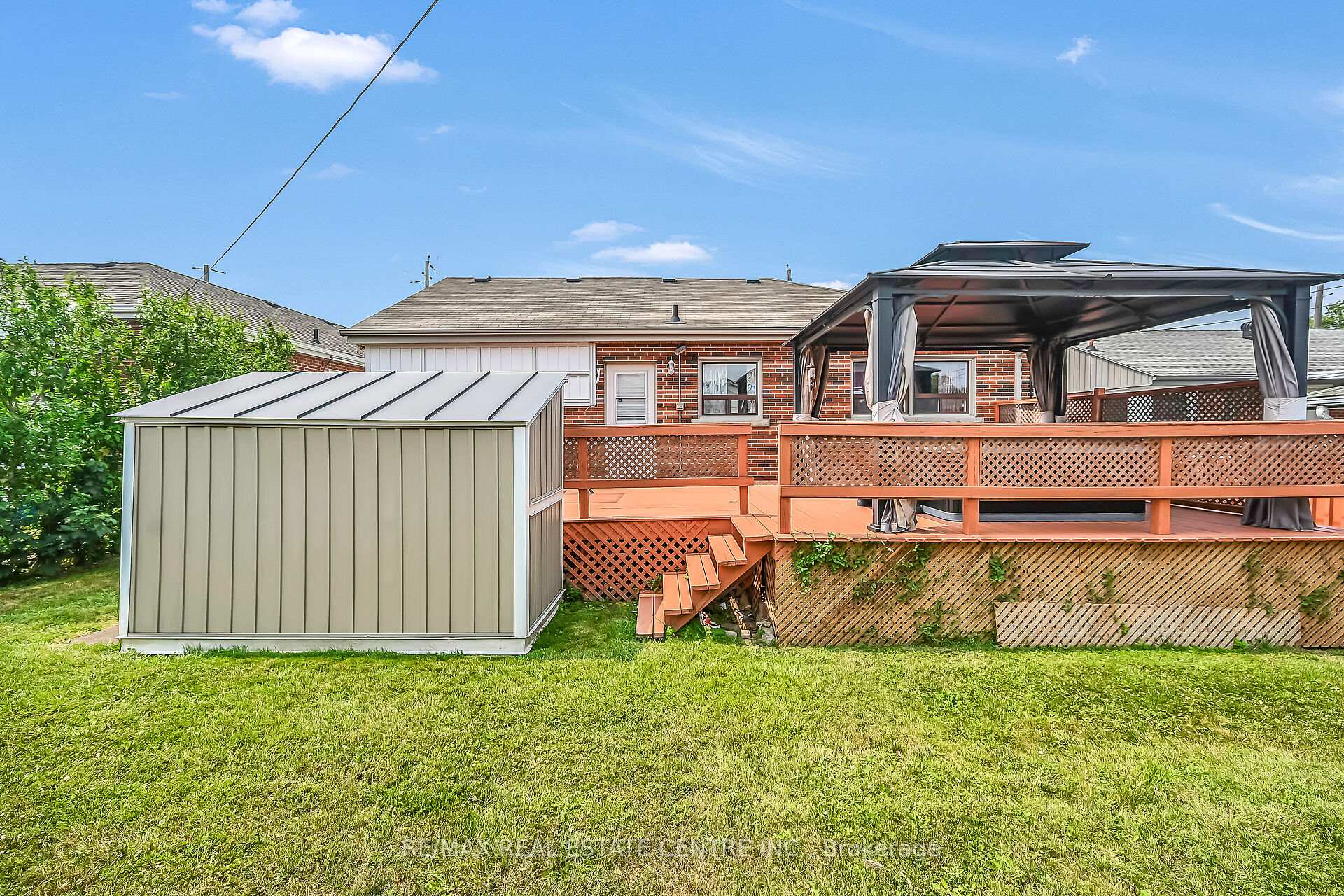 Photo 26 of 169 Pottruff Road S, Hamilton, Greenford — HOMEH