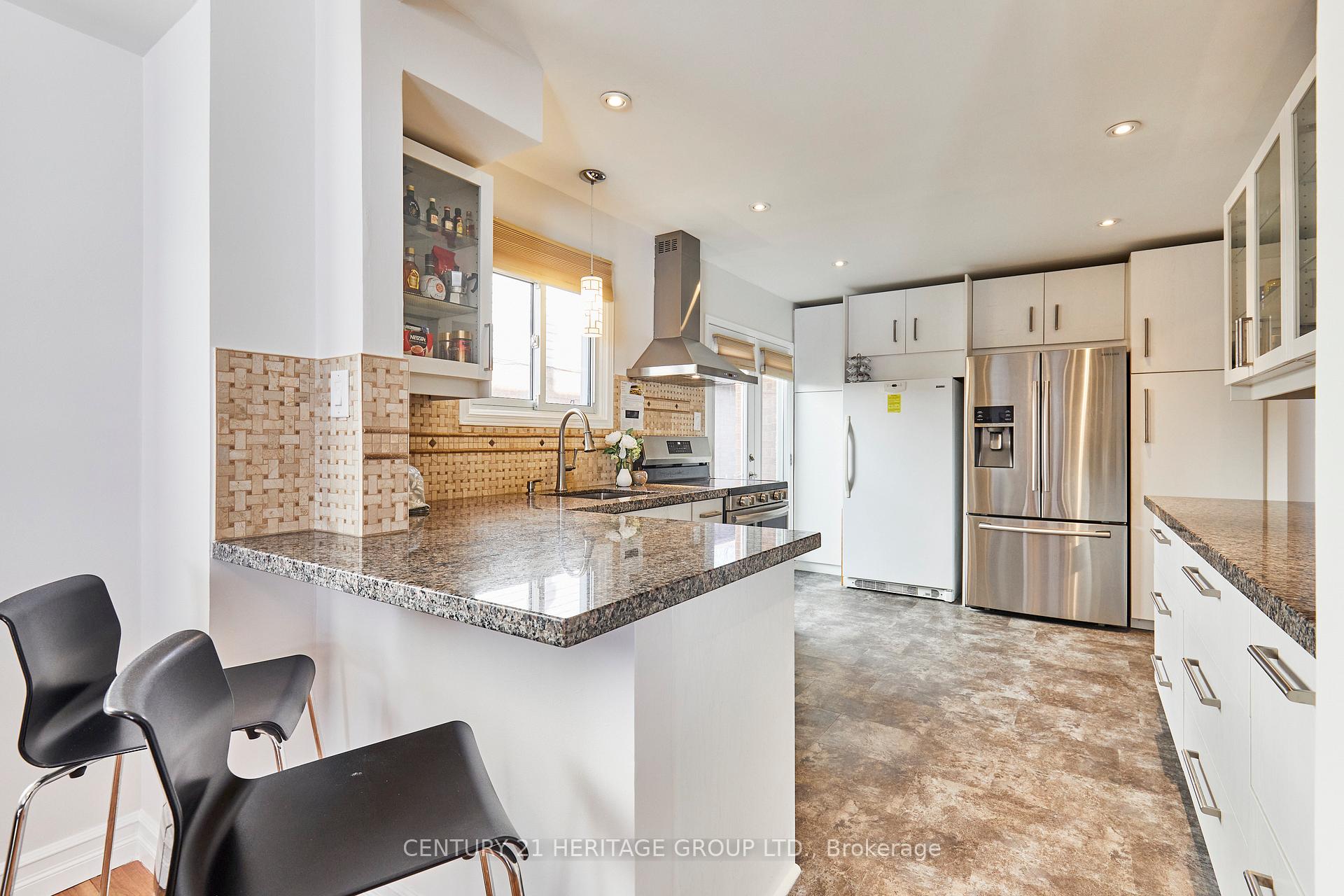 Photo 11 of 32 Stuart Road, Clarington, Courtice — HOMEH