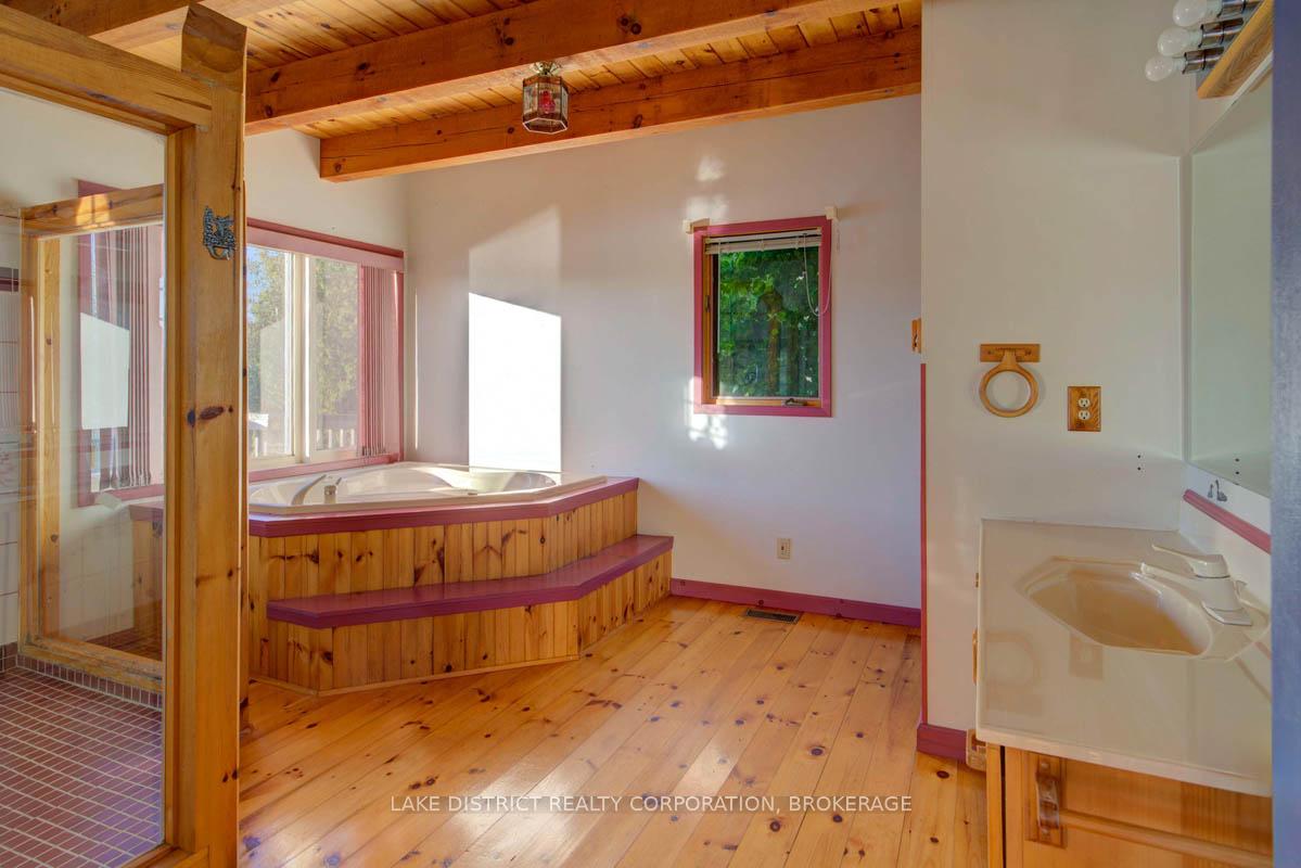 Photo 18 of 9055 Road 509, Frontenac, Frontenac North — HOMEH