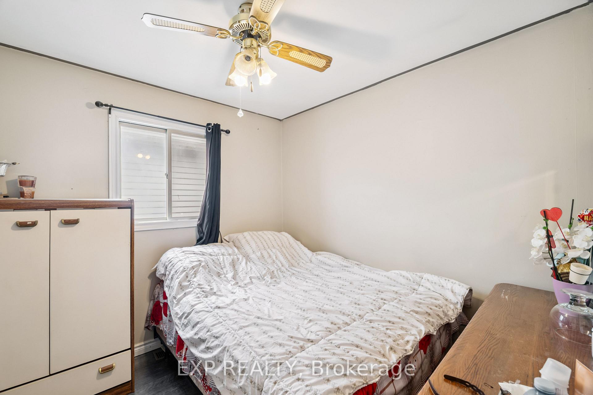 Photo 19 of 41 Robins Avenue, Hamilton, Crown Point — HOMEH