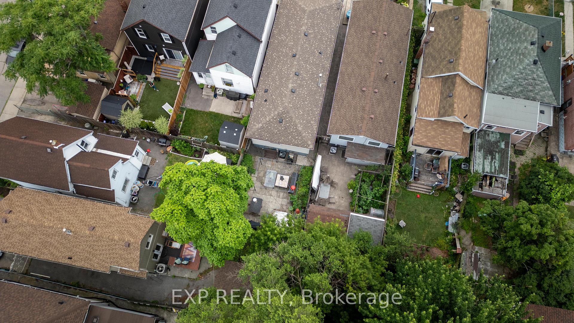 Photo 40 of 41 Robins Avenue, Hamilton, Crown Point — HOMEH