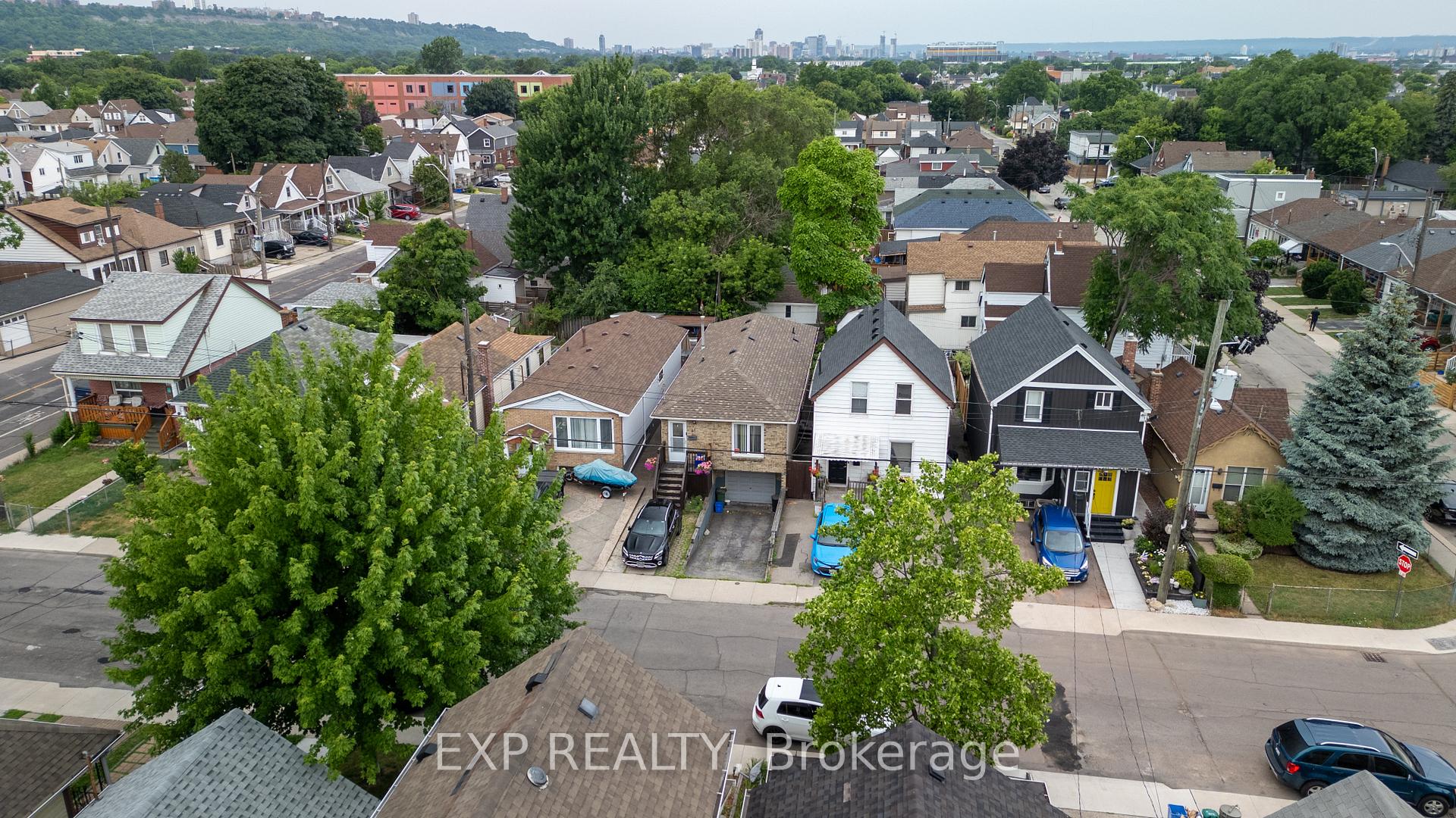 Photo 42 of 41 Robins Avenue, Hamilton, Crown Point — HOMEH