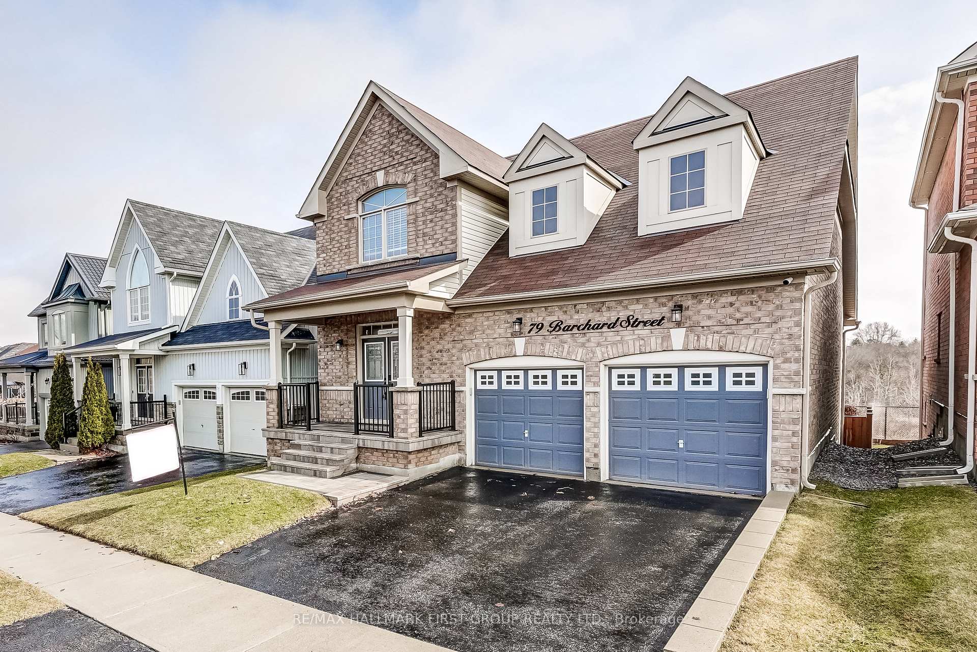 Photo 3 of 79 Barchard Street, Clarington, Newcastle — HOMEH