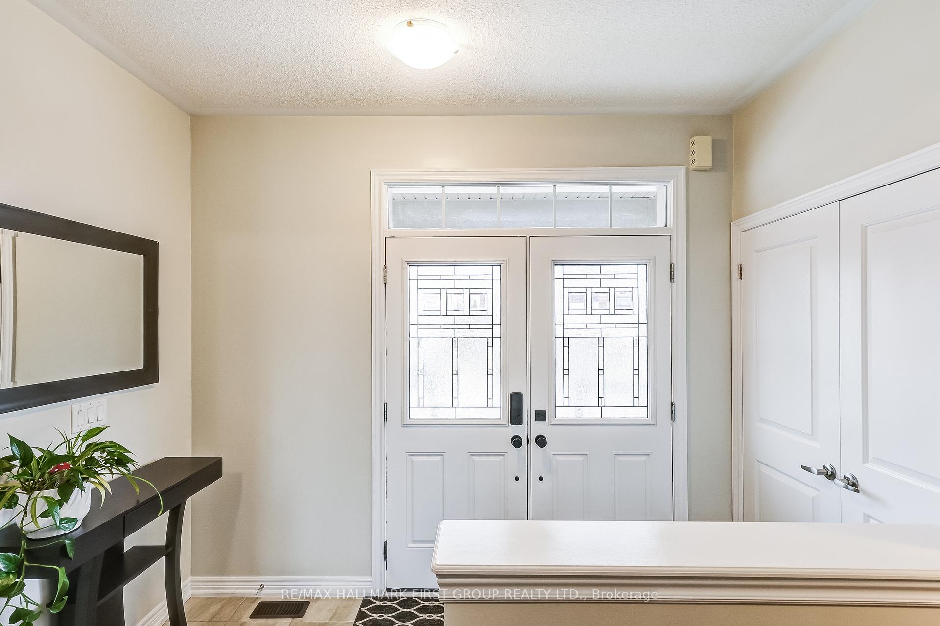 Photo 6 of 79 Barchard Street, Clarington, Newcastle — HOMEH