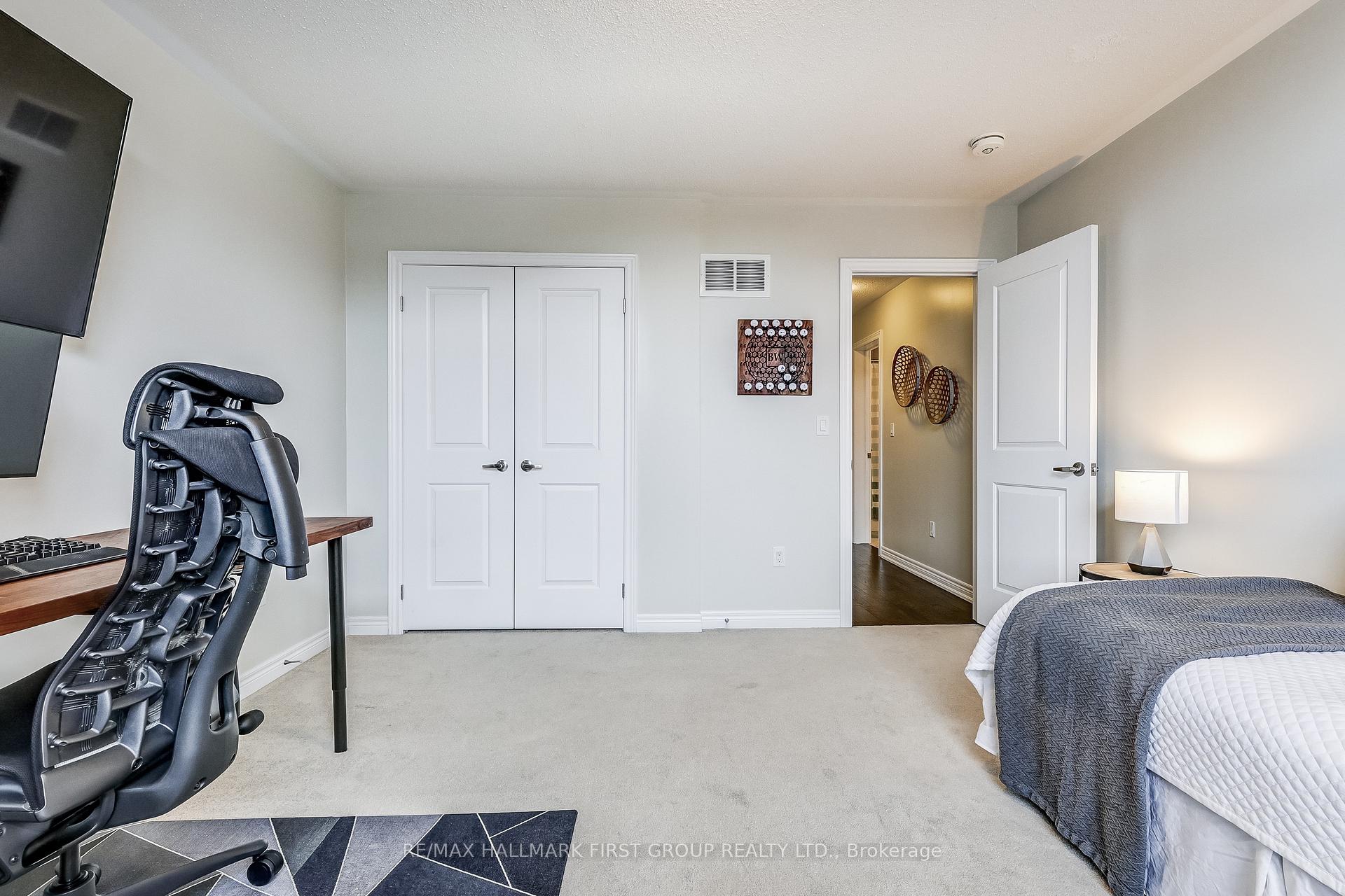 Photo 32 of 79 Barchard Street, Clarington, Newcastle — HOMEH