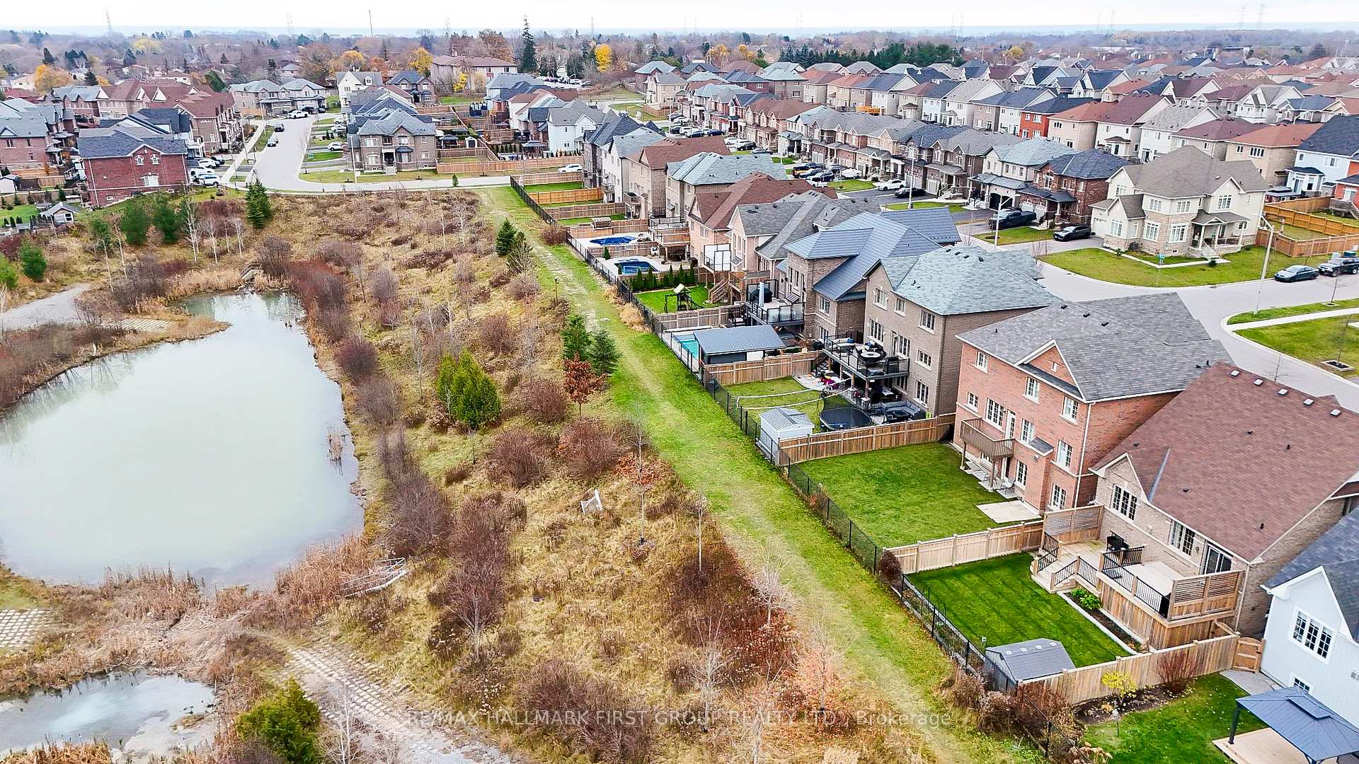 Photo 45 of 79 Barchard Street, Clarington, Newcastle — HOMEH