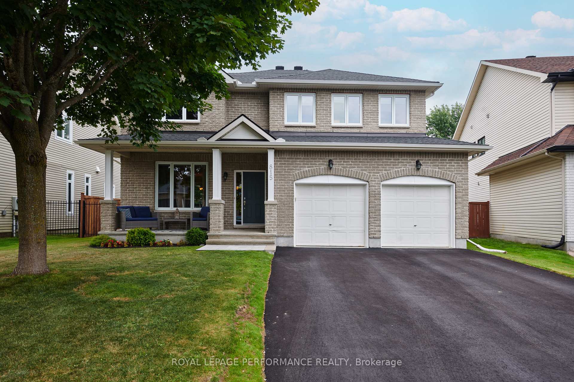 Photo 1 of 815 Long Point Circle, Ottawa, Blossom Park/Kemp Park/Findlay Creek — HOMEH
