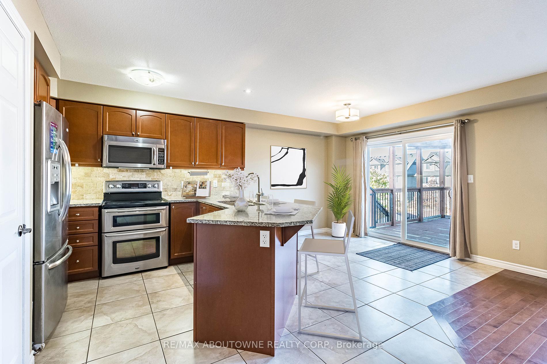 Photo 10 of 101 Norma Crescent, Guelph, Victoria North — HOMEH