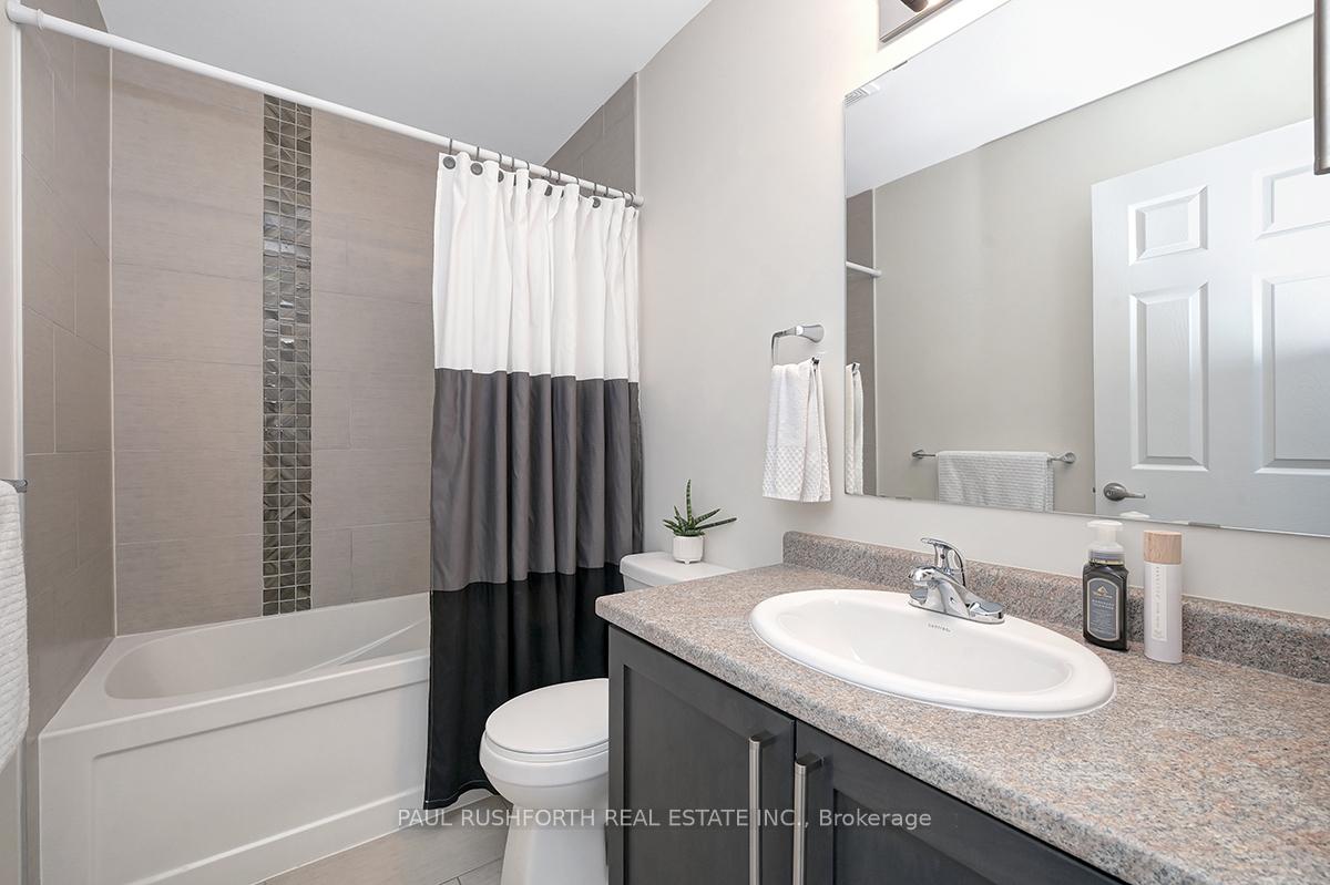 Photo 17 of 60 Bert Hall Street, Arnprior — HOMEH