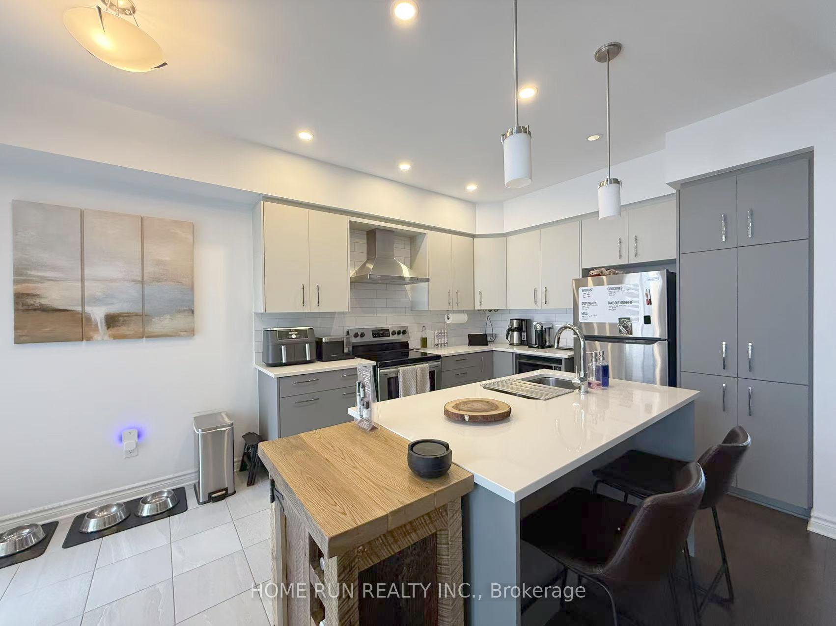 Photo 7 of 323 Big Dipper Street, Ottawa, Riverside South/Gloucester Glen — HOMEH