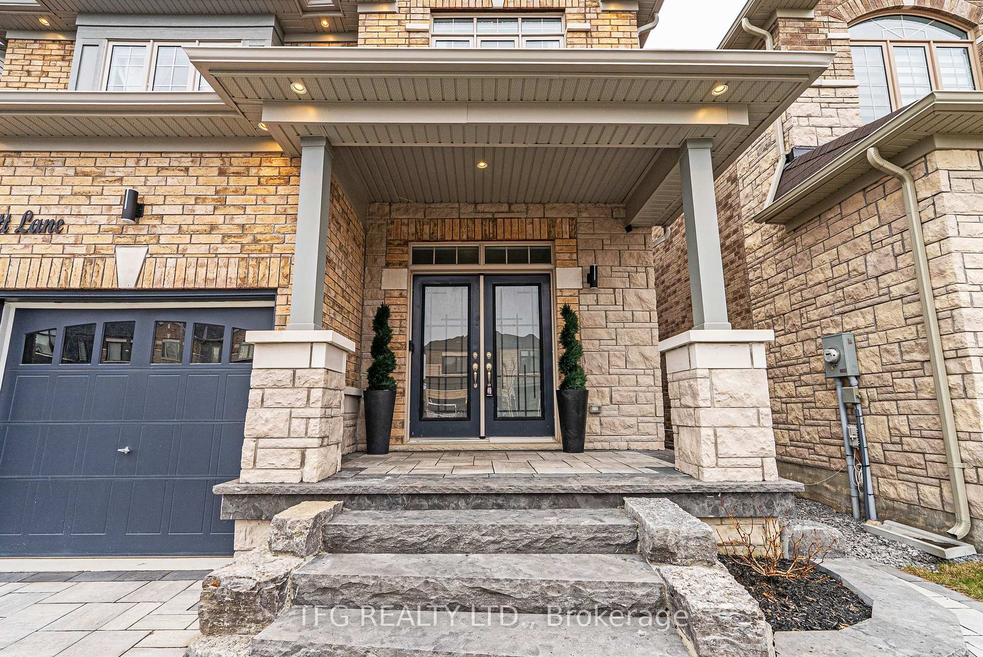 Photo 3 of 162 Woolacott Lane, Clarington, Bowmanville — HOMEH