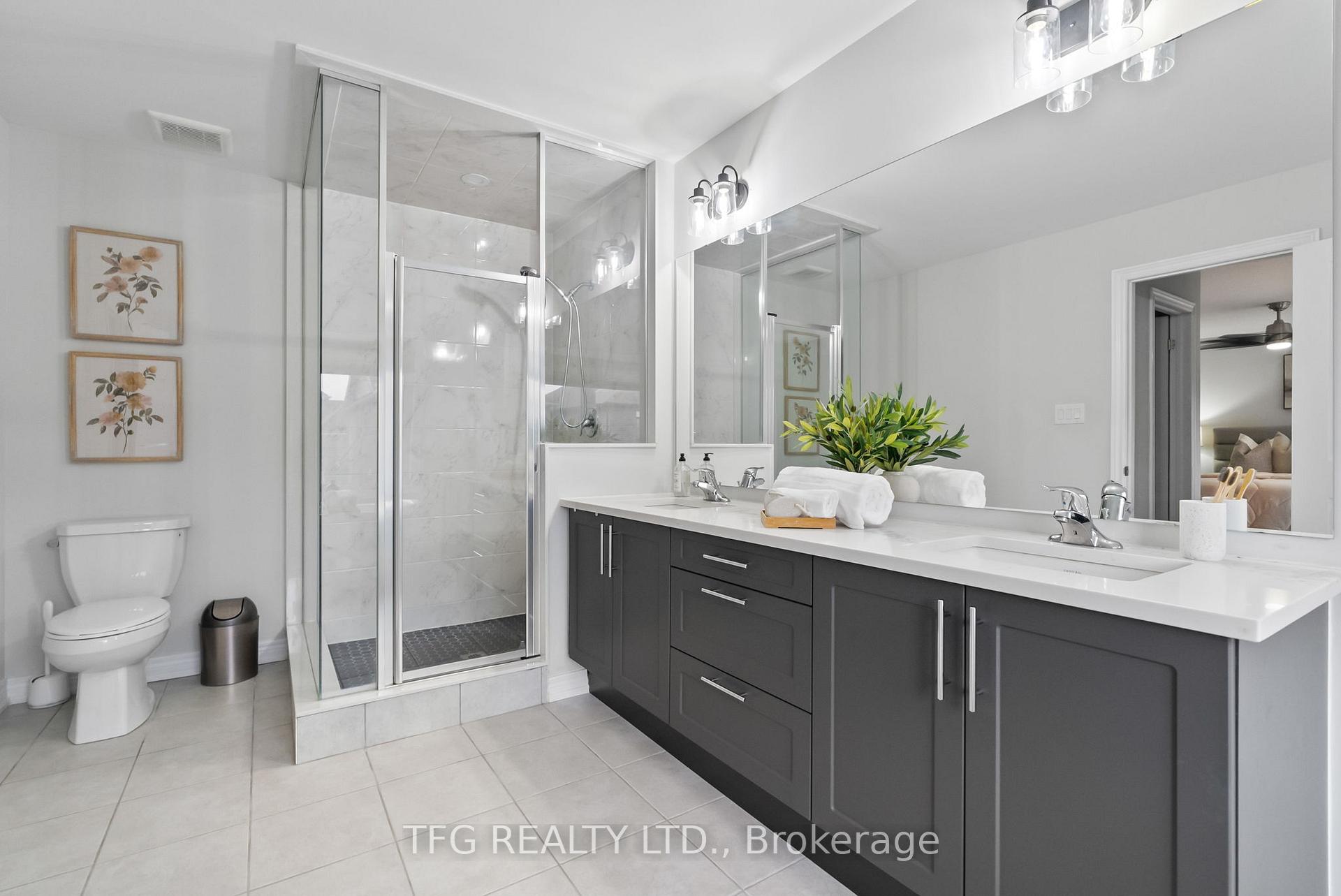 Photo 8 of 162 Woolacott Lane, Clarington, Bowmanville — HOMEH