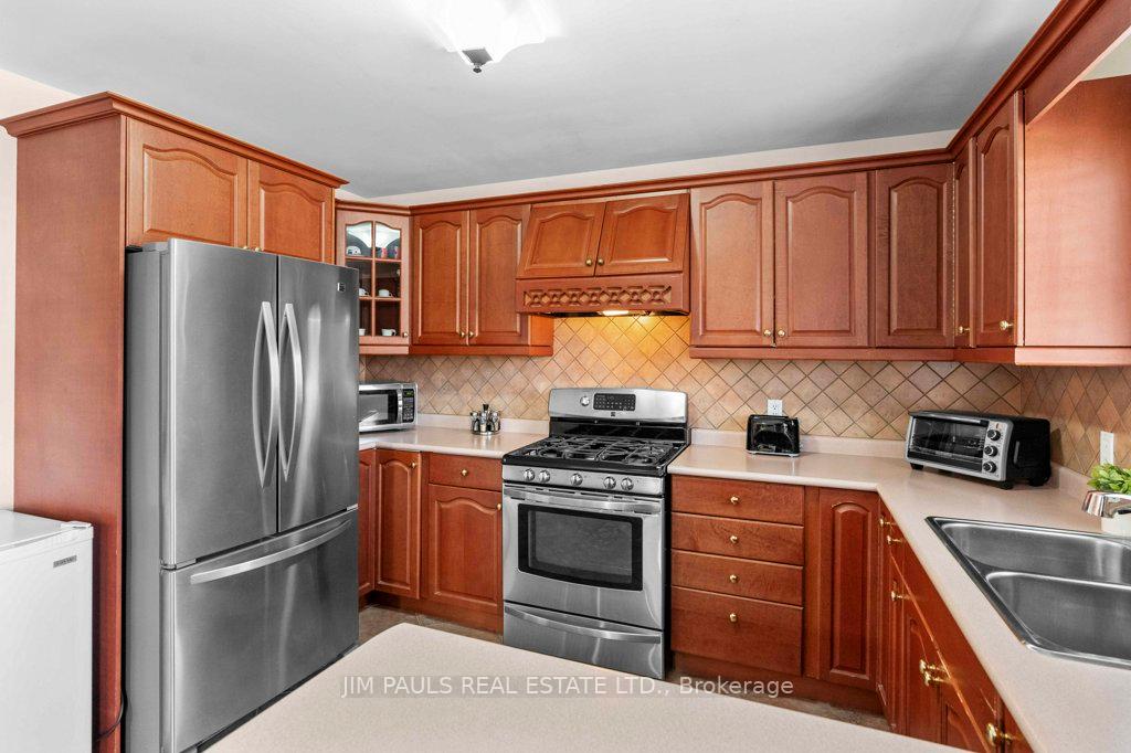 Photo 12 of 66 Foxtrot Drive, Hamilton, Stoney Creek Mountain — HOMEH