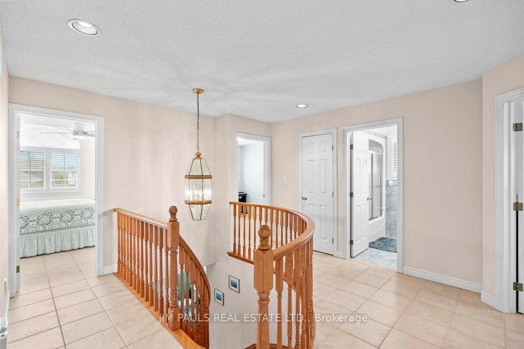 Photo 22 of 66 Foxtrot Drive, Hamilton, Stoney Creek Mountain — HOMEH