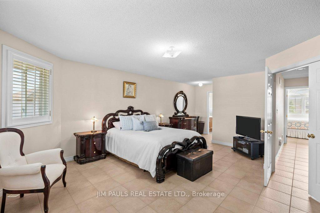 Photo 23 of 66 Foxtrot Drive, Hamilton, Stoney Creek Mountain — HOMEH