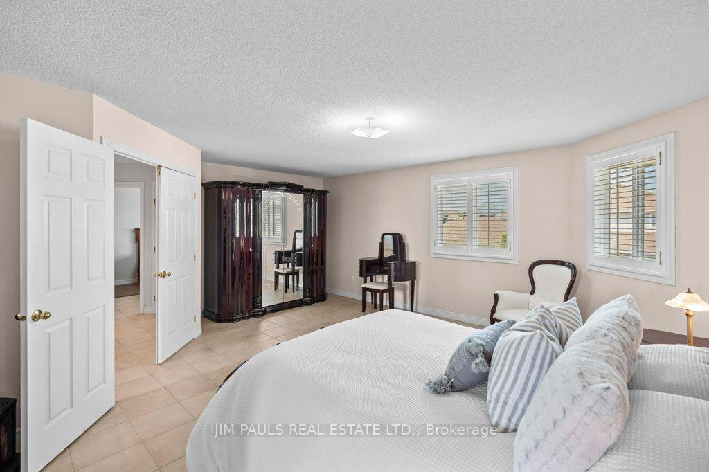 Photo 25 of 66 Foxtrot Drive, Hamilton, Stoney Creek Mountain — HOMEH