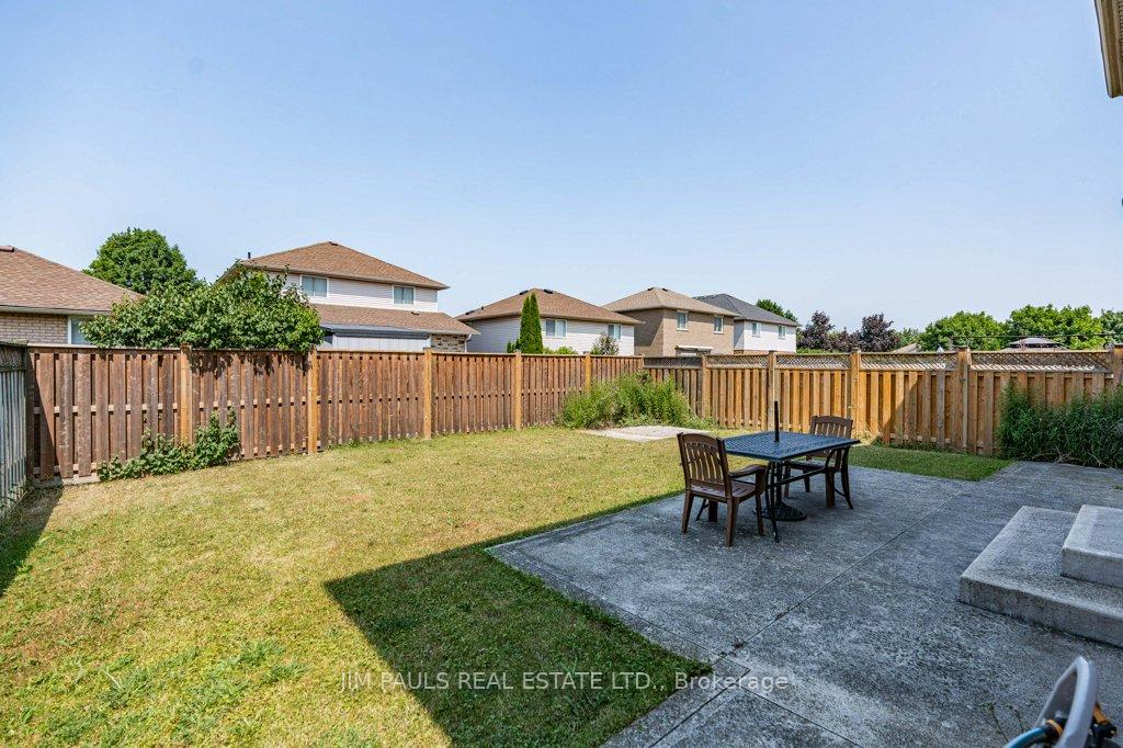 Photo 35 of 66 Foxtrot Drive, Hamilton, Stoney Creek Mountain — HOMEH