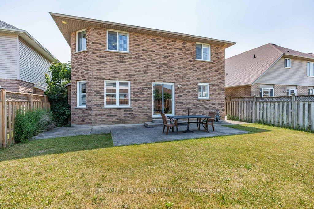 Photo 37 of 66 Foxtrot Drive, Hamilton, Stoney Creek Mountain — HOMEH
