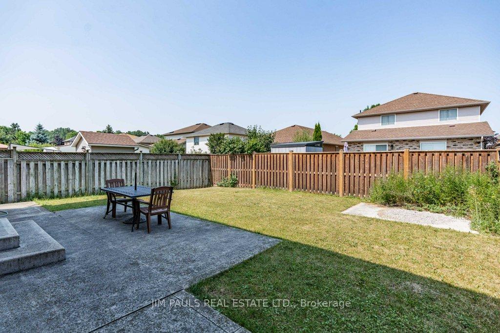 Photo 38 of 66 Foxtrot Drive, Hamilton, Stoney Creek Mountain — HOMEH
