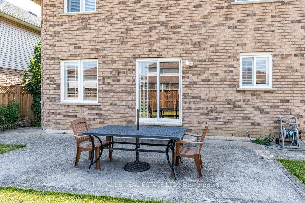 Photo 39 of 66 Foxtrot Drive, Hamilton, Stoney Creek Mountain — HOMEH