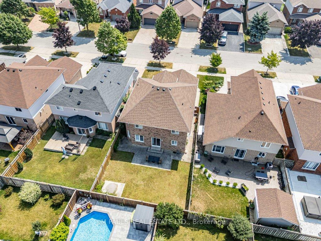 Photo 43 of 66 Foxtrot Drive, Hamilton, Stoney Creek Mountain — HOMEH