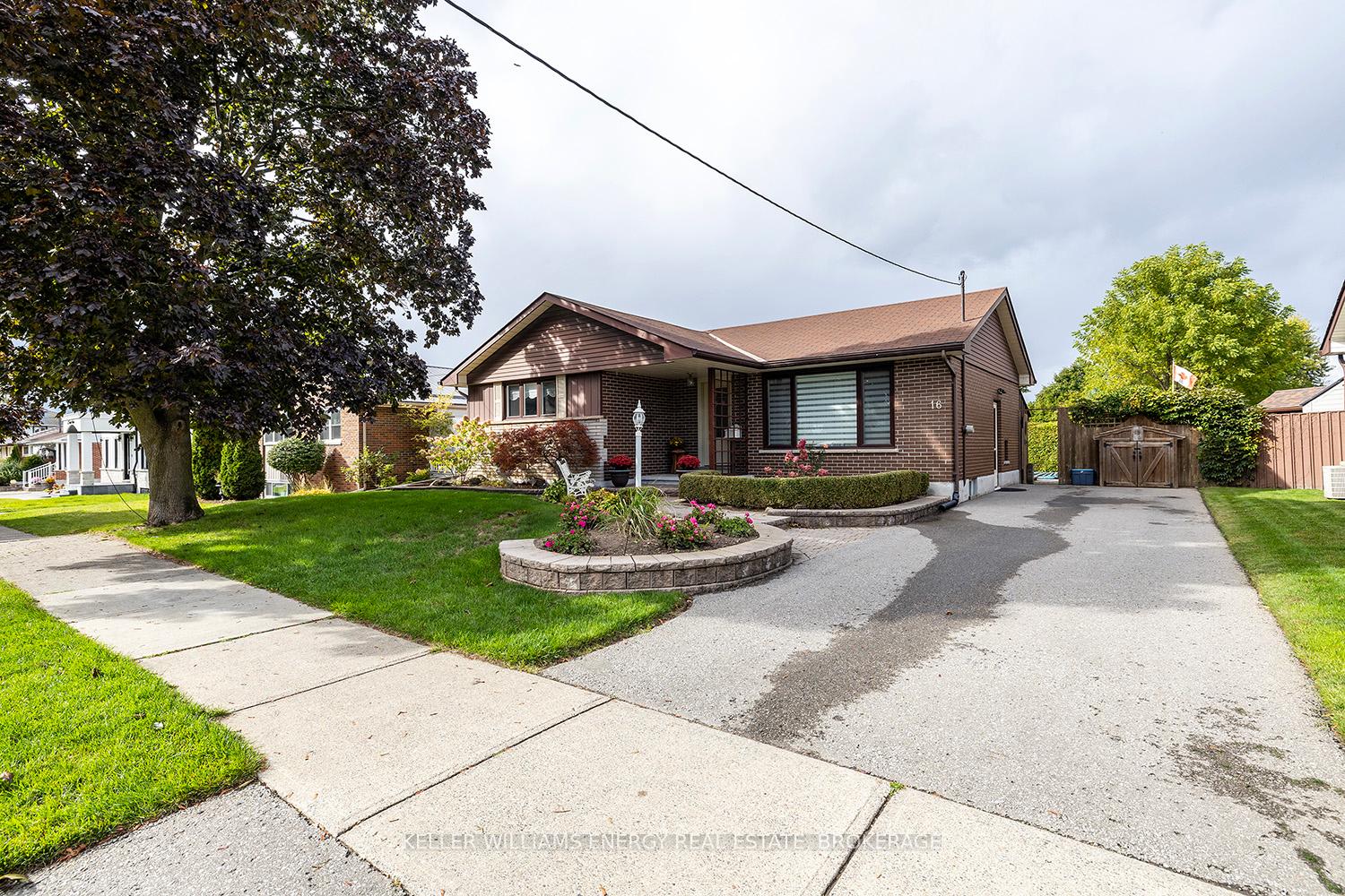 Photo 1 of 16 Fourth Street, Clarington, Bowmanville — HOMEH