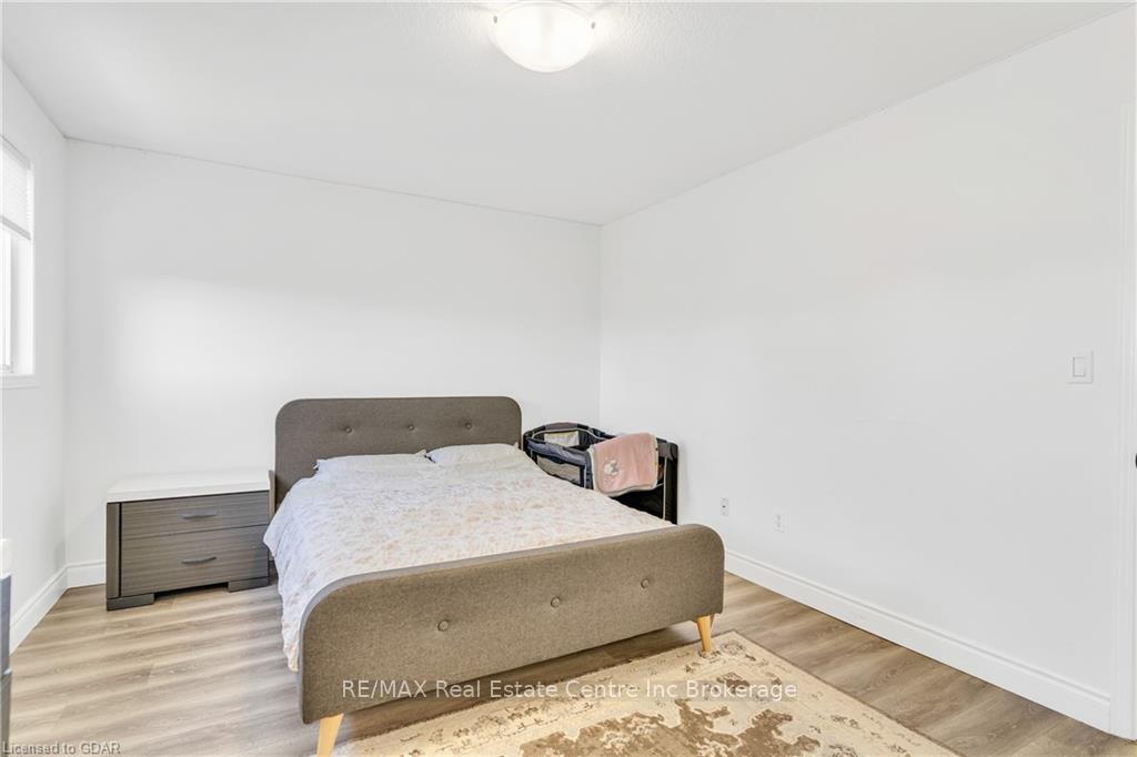 Photo 26 of 7 Drohan Drive, Guelph, Clairfields/Hanlon Business Park — HOMEH