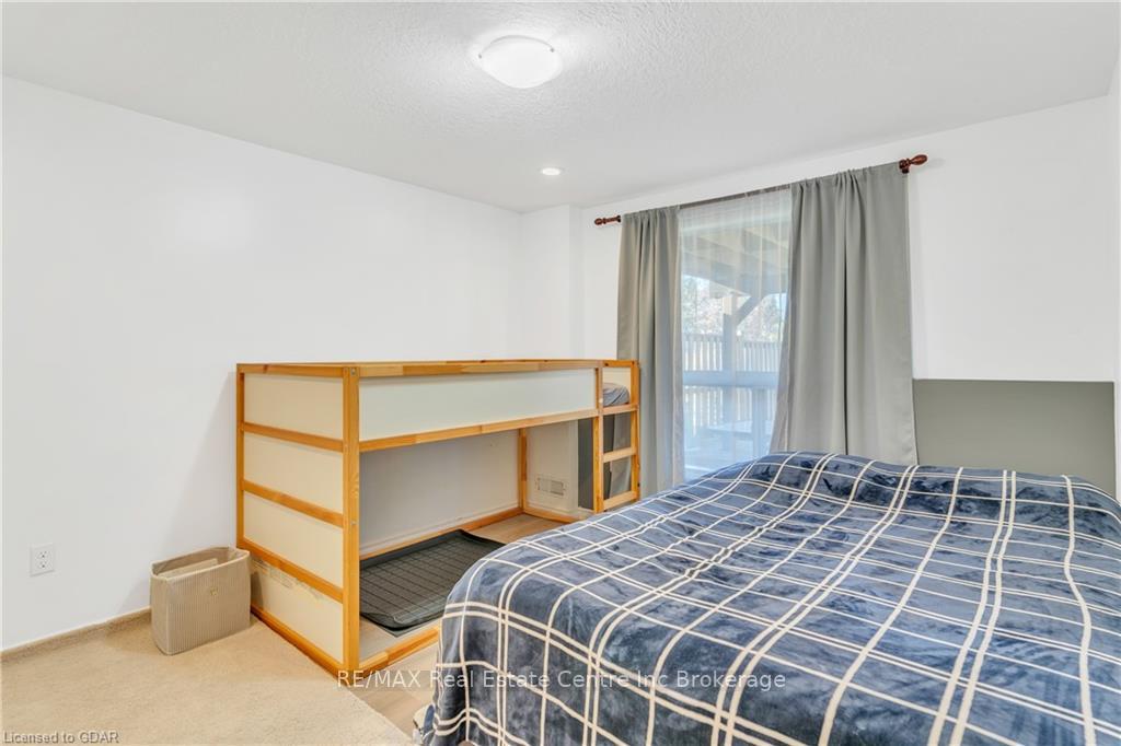 Photo 41 of 7 Drohan Drive, Guelph, Clairfields/Hanlon Business Park — HOMEH