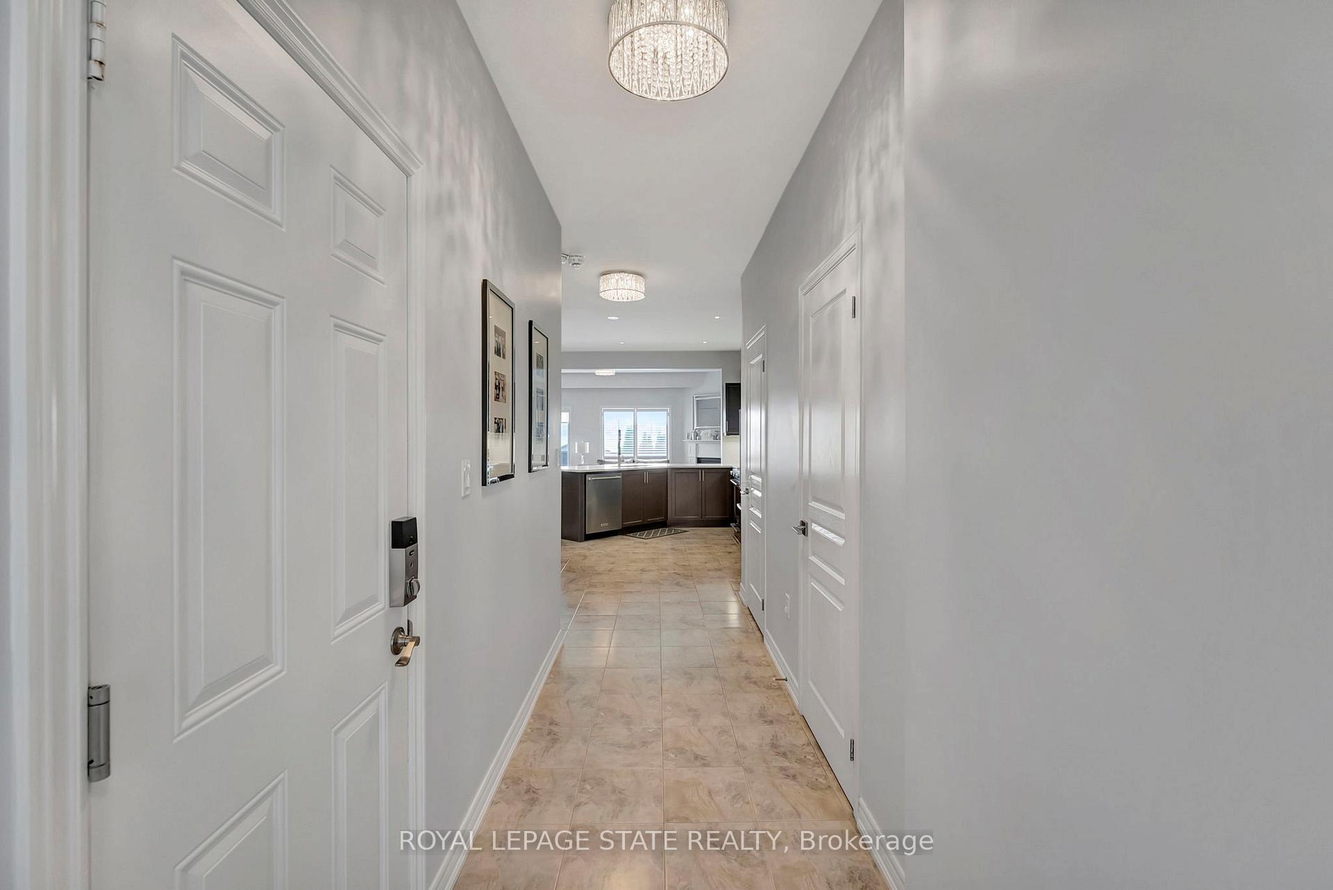 Photo 5 of 139 Lormont Boulevard, Hamilton, Stoney Creek Mountain — HOMEH