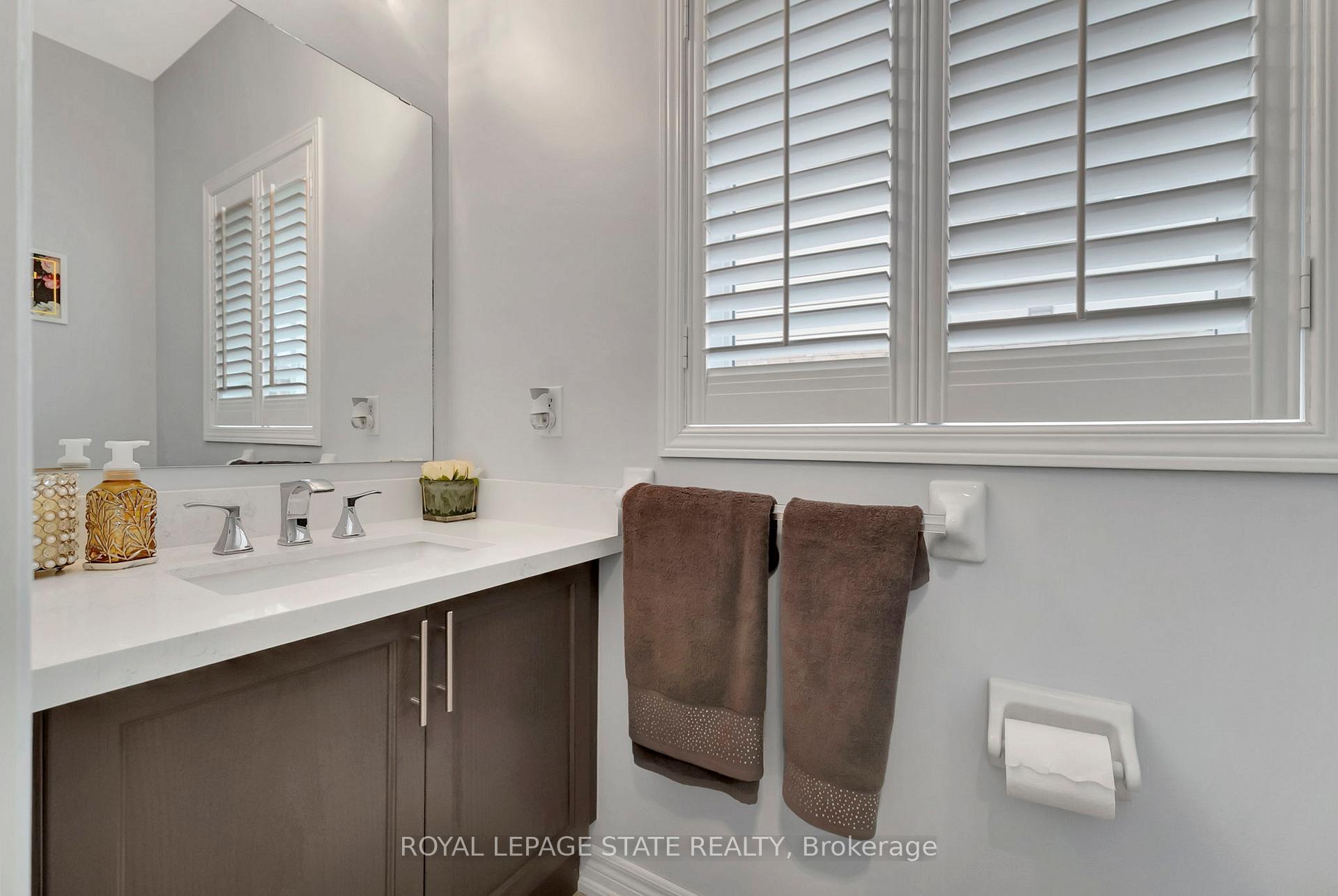 Photo 17 of 139 Lormont Boulevard, Hamilton, Stoney Creek Mountain — HOMEH