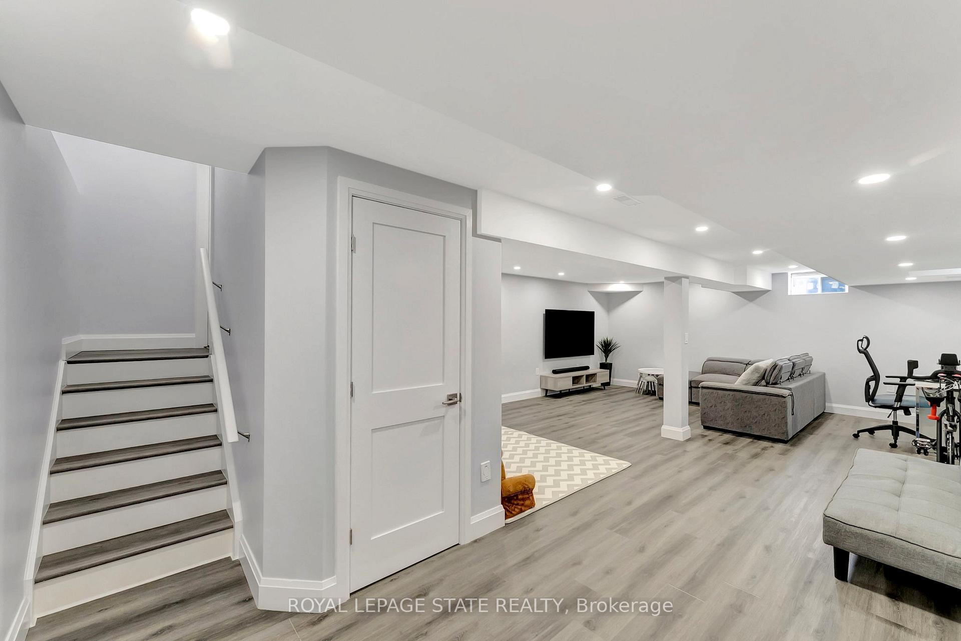 Photo 30 of 139 Lormont Boulevard, Hamilton, Stoney Creek Mountain — HOMEH